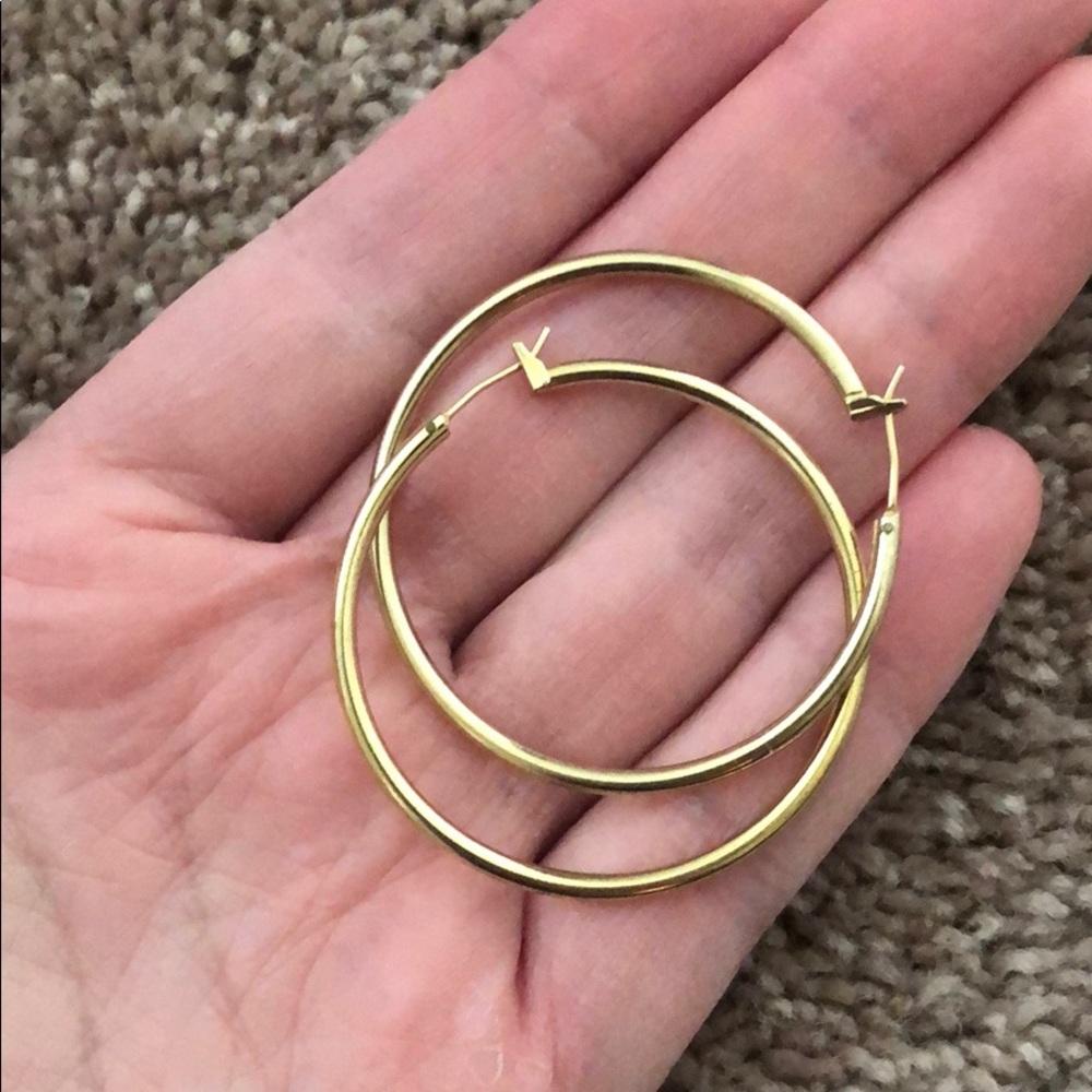 🌟 NWOT Gold Hoops 🌟
